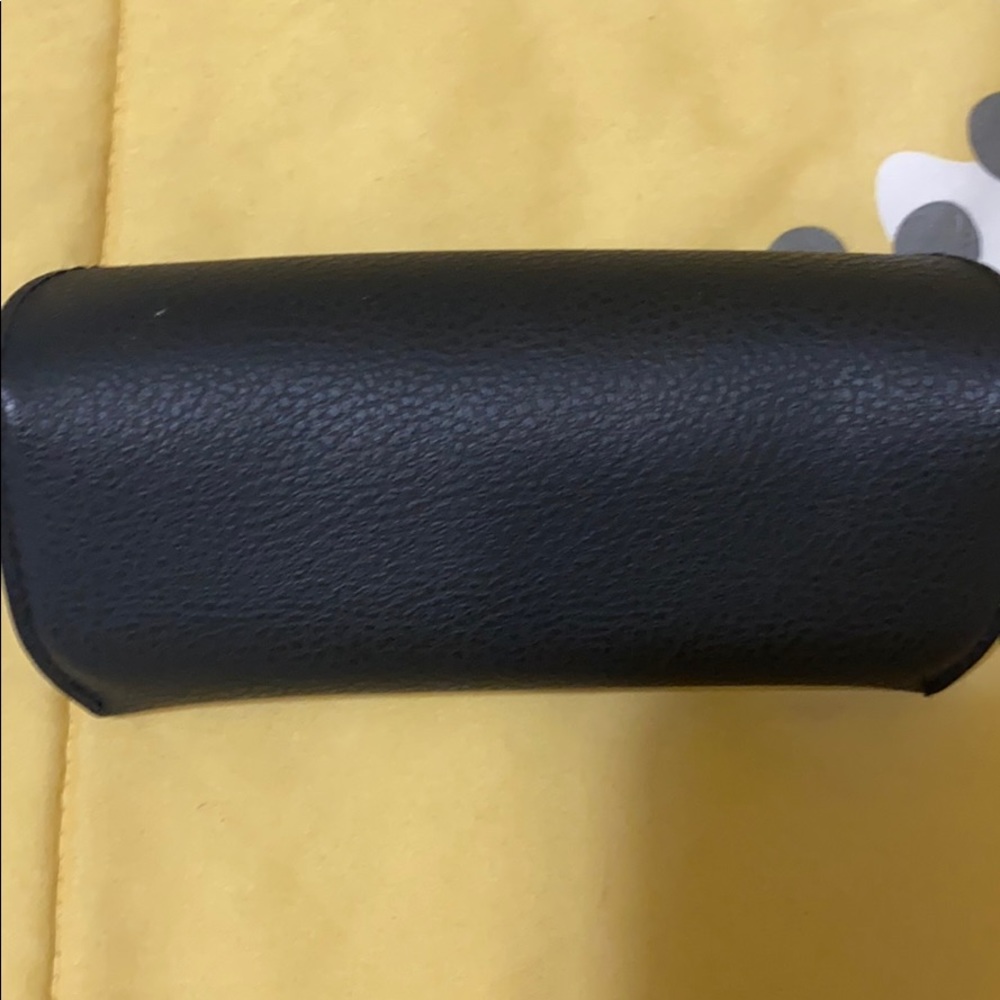 Ray-ban case only - Picture 3 of 3